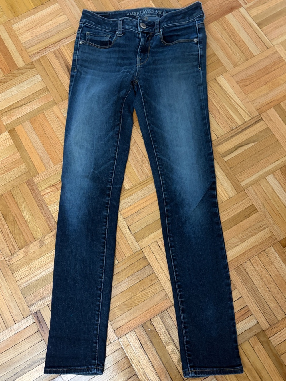 American Eagle Dark Wash Skinny Jeans Women's Size 2